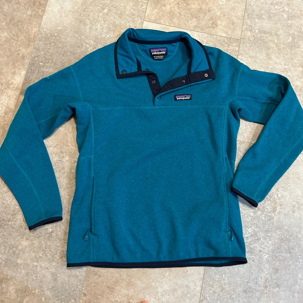 Patagonia Woman’s Teal Zip-Up Sweater